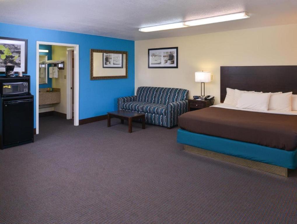 Americas Best Value Inn - Batesville Bagian luar foto